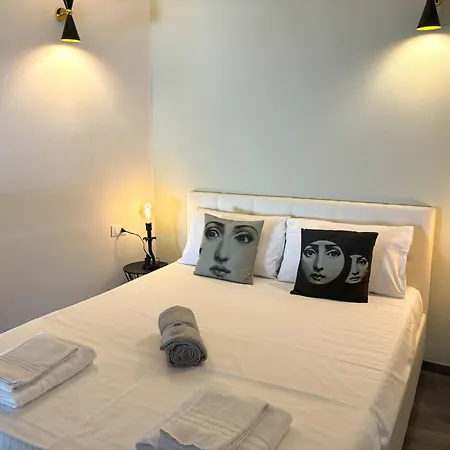 Interno 24 * Τεργέστη